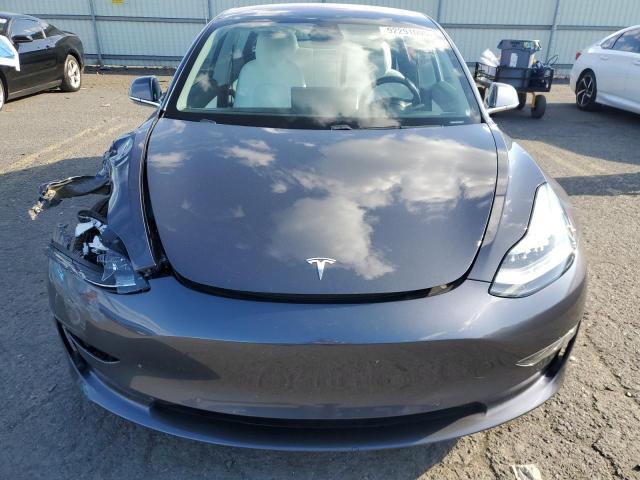 Photo 5 from auction – 2018 TESLA MODEL 3 with VIN 5YJ3E1EB5JF182781