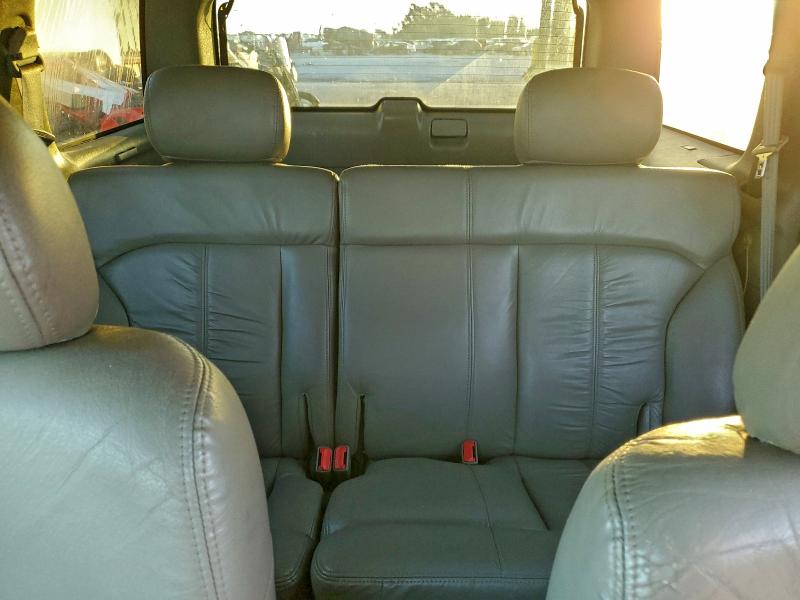 Photo 10 from auction – 2002 CHEVROLET BLAZER with VIN 1GNDT13W22K205977
