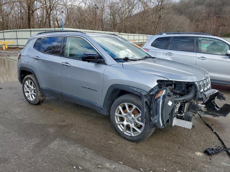 Photo 4 from auction – 2022 JEEP COMPASS LA with VIN 3C4NJDFB0NT223152