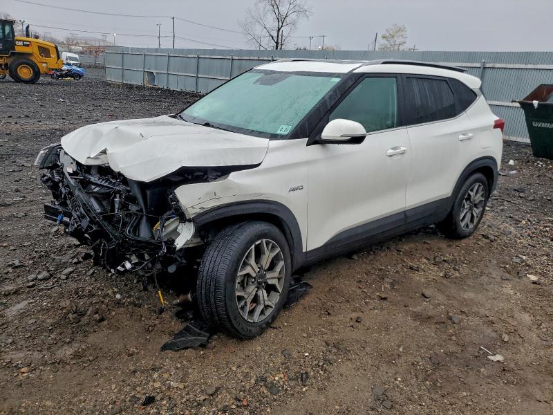 KIA SELTOS EX 2022 with VIN KNDERCAA9N7306309 - Photo from auction