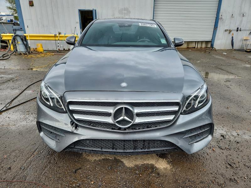 Photo 5 from auction – 2017 MERCEDES-BENZ E 300 with VIN WDDZF4JB8HA153699