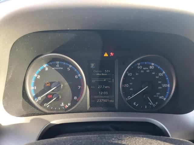 Photo 9 from auction – 2017 TOYOTA RAV4 XLE with VIN 2T3WFREVXHW355394