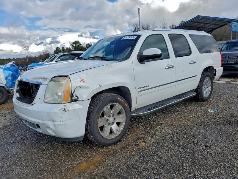 GMC YUKON XL D 2010 with VIN 1GKUKMEF6AR136733 - Photo from auction