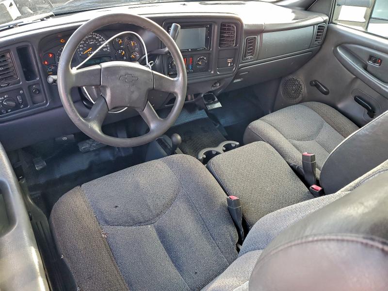 Photo 8 from auction – 2006 CHEVROLET SILVERADO with VIN 1GCHK29U06E267732
