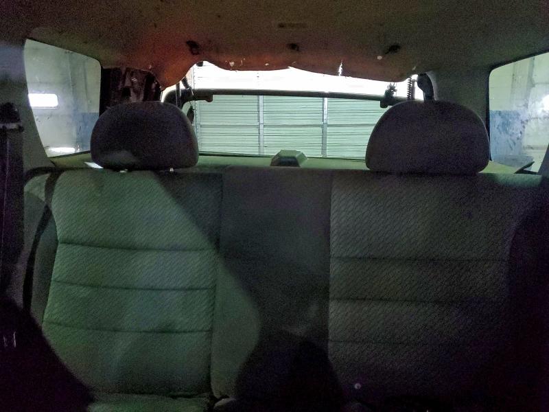 Photo 10 from auction – 2004 FORD ESCAPE XLT with VIN 1FMYU031X4DA04451