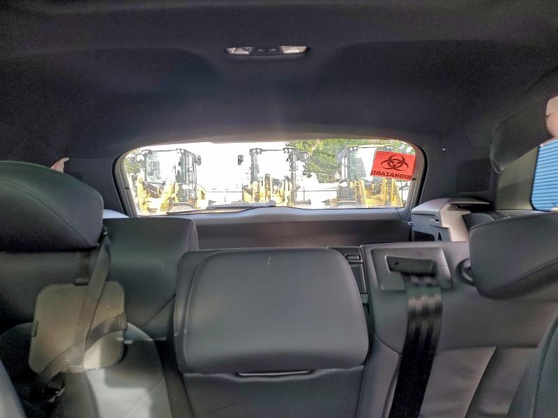 Photo 10 from auction – 2022 AUDI Q3 PREMIUM with VIN WA1EECF36N1054585
