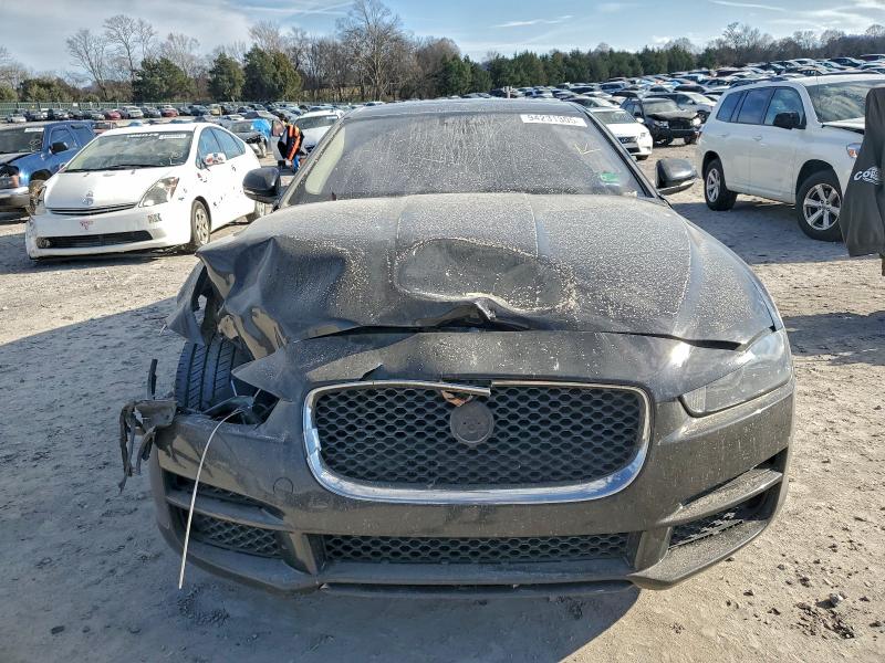 Photo 5 from auction – 2017 JAGUAR XE with VIN SAJAE4BG5HA952507