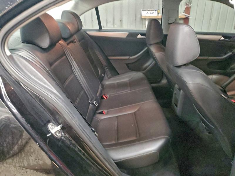 Photo 10 from auction – 2017 VOLKSWAGEN JETTA SE with VIN 3VWDB7AJ7HM394081