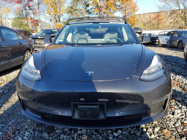 Photo 5 from auction – 2018 TESLA MODEL 3 with VIN 5YJ3E1EB6JF093219