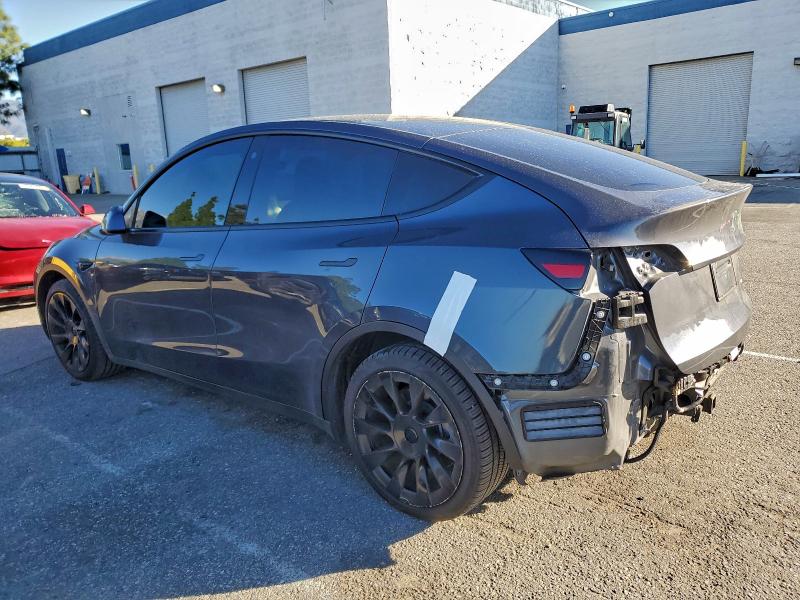 Photo 2 from auction – 2021 TESLA MODEL Y with VIN 5YJYGAEE2MF199777