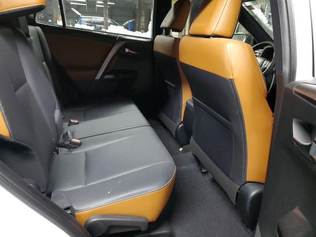 Photo 11 from auction – 2017 TOYOTA RAV4 SE with VIN JTMJFREV2HD213886