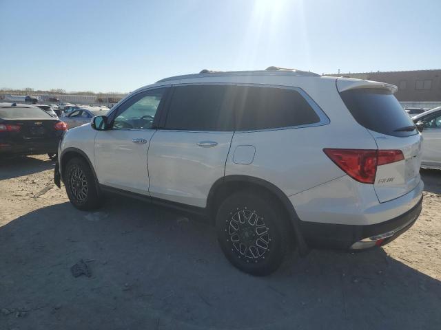 Photo 2 from auction – 2016 HONDA PILOT TOUR with VIN 5FNYF6H93GB076606