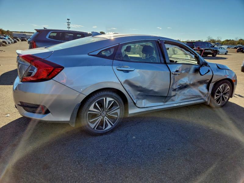 Photo 3 from auction – 2018 HONDA CIVIC EXL with VIN JHMFC1F71JX043782