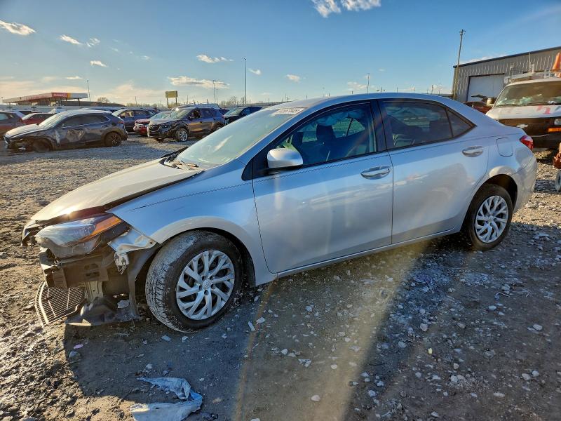 TOYOTA COROLLA L 2018 with VIN 5YFBURHE2JP784383 - Photo from auction