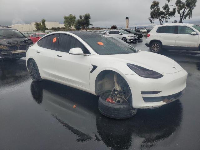 Снимка 4 от търг – 2020 TESLA MODEL 3 с VIN 5YJ3E1EC7LF647122