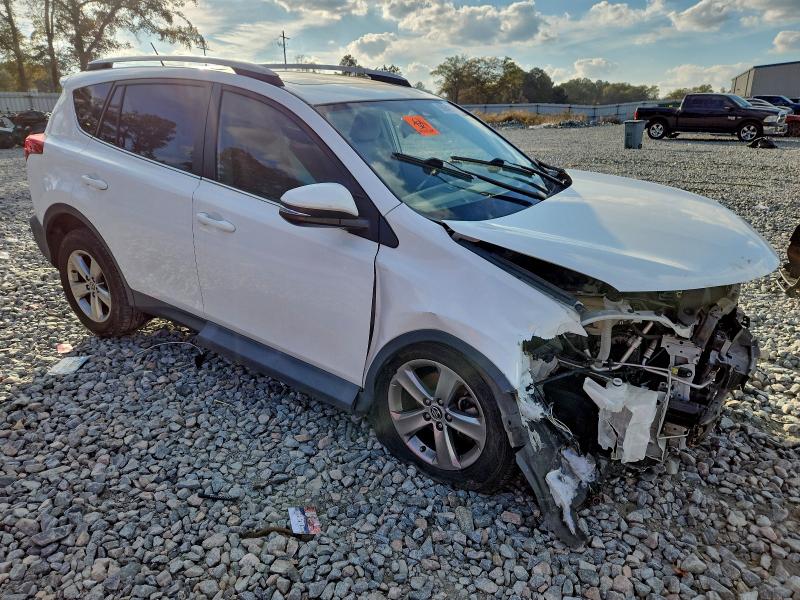 Photo 4 from auction – 2015 TOYOTA RAV4 XLE with VIN 2T3WFREV8FW147382