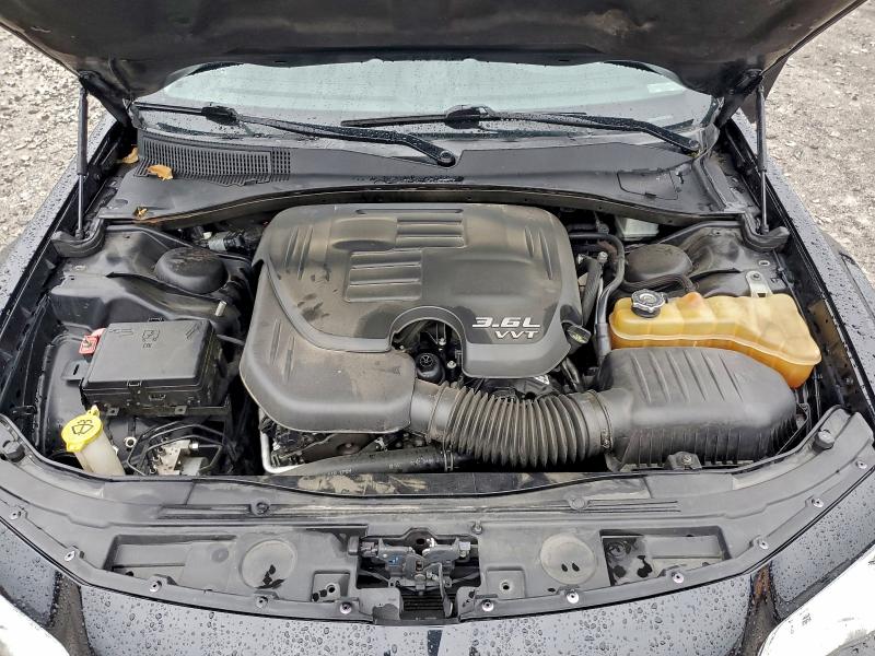Photo 11 from auction – 2019 CHRYSLER 300 LIMITE with VIN 2C3CCAKG5KH698340