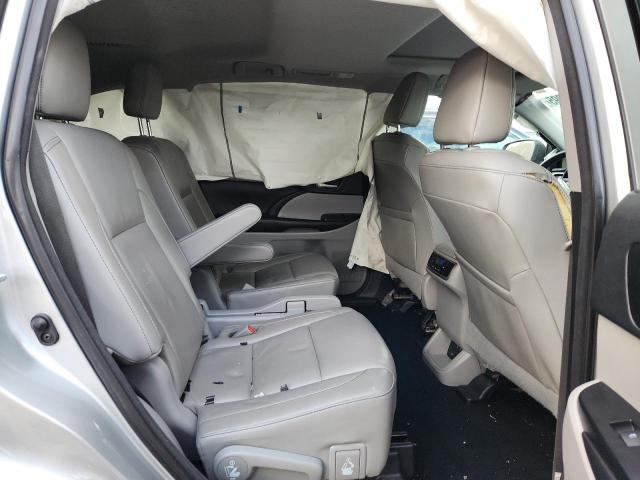 Photo 11 from auction – 2018 TOYOTA HIGHLANDER with VIN 5TDJZRFH0JS534190