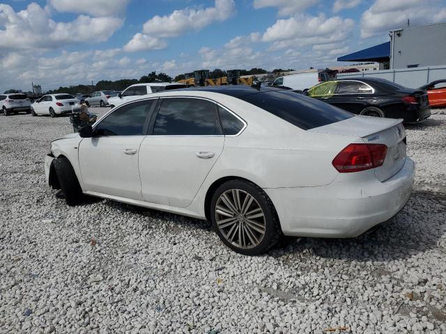 Photo 2 from auction – 2015 VOLKSWAGEN PASSAT SE with VIN 1VWBS7A33FC042624
