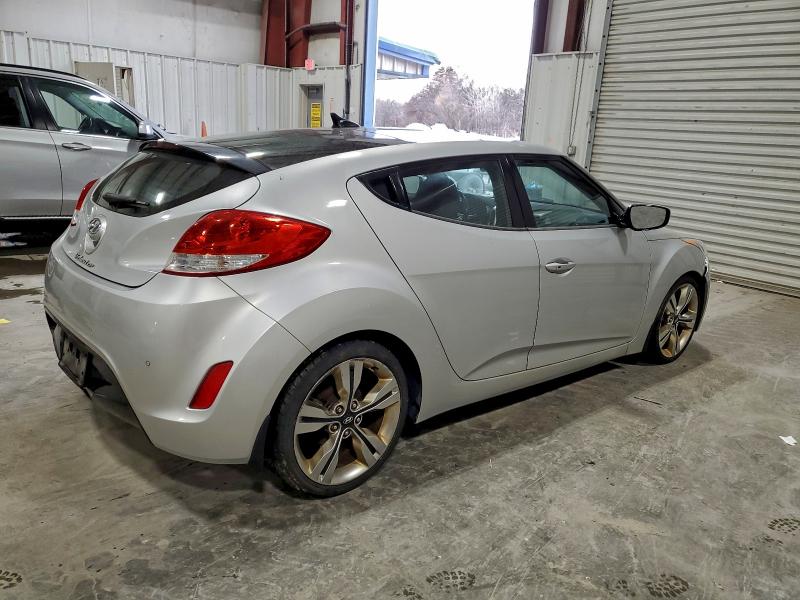 Photo 3 from auction – 2012 HYUNDAI VELOSTER with VIN KMHTC6AD8CU080360