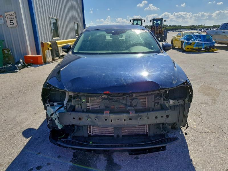 Photo 5 from auction – 2019 MAZDA 3 with VIN 3MZBPABL2KM113656