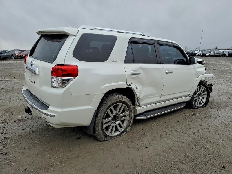 Photo 3 from auction – 2013 TOYOTA 4RUNNER SR with VIN JTEBU5JR2D5113962