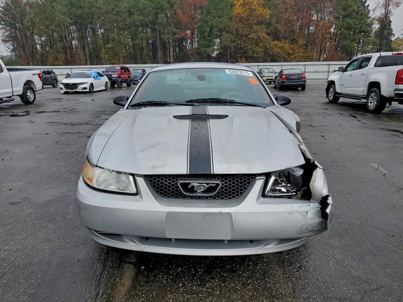 Photo 5 from auction – 2002 FORD MUSTANG with VIN 1FAFP40492F240671