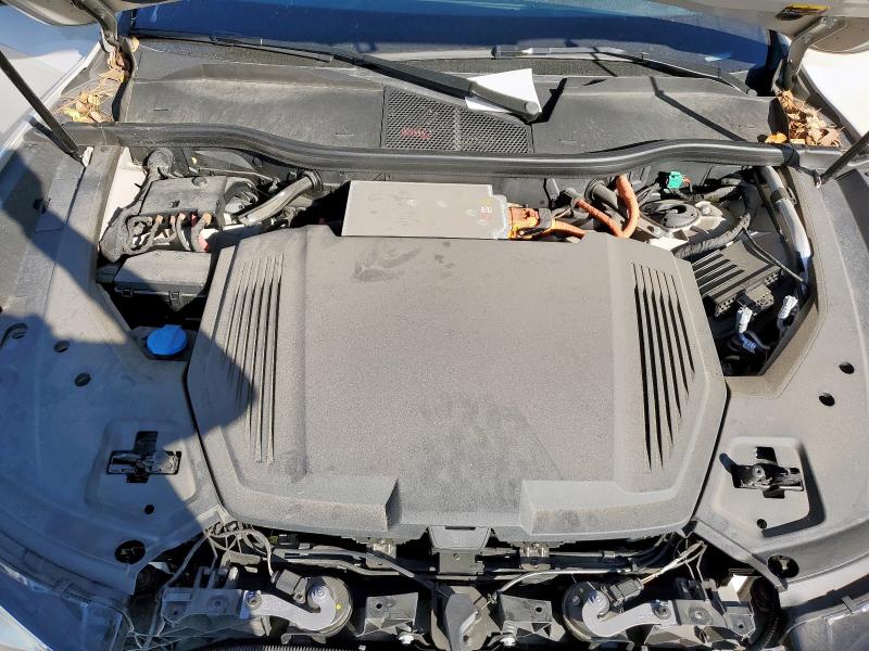 Photo 12 from auction – 2022 AUDI E-TRON PRE with VIN WA1AAAGE2NB005795