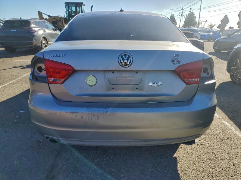 Photo 6 from auction – 2012 VOLKSWAGEN PASSAT S with VIN 1VWAP7A39CC079072