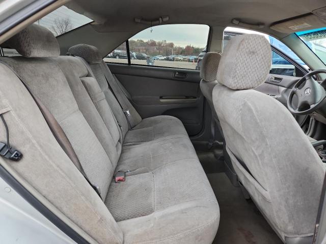 Photo 10 from auction – 2003 TOYOTA CAMRY LE with VIN 4T1BE32K13U707031