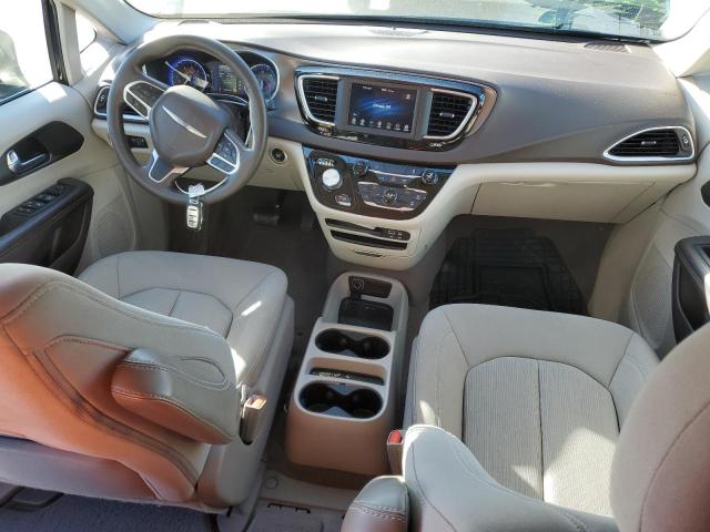 Photo 8 from auction – 2020 CHRYSLER VOYAGER LX with VIN 2C4RC1CG4LR131178
