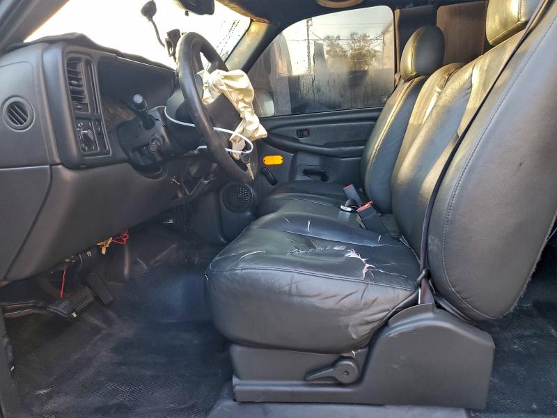 Photo 7 from auction – 2003 CHEVROLET SILVERADO with VIN 2GCEC19X331173667