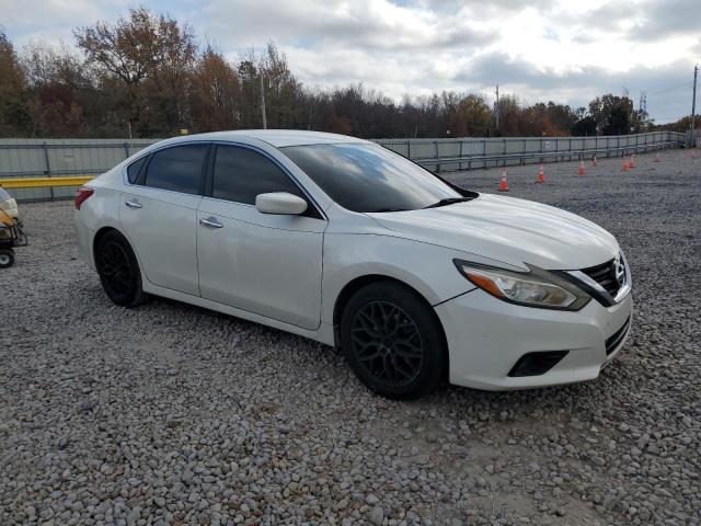 Photo 4 from auction – 2017 NISSAN ALTIMA 2.5 with VIN 1N4AL3AP5HC180889