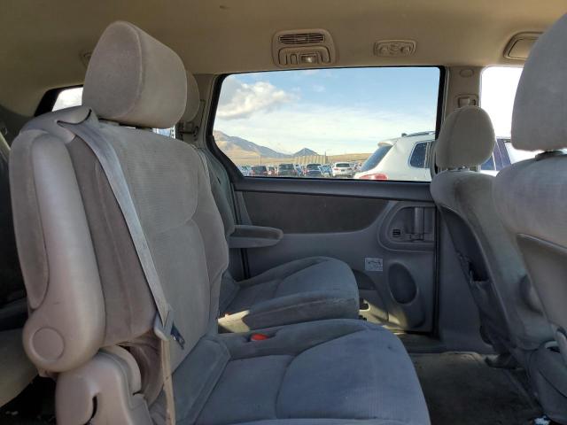Photo 11 from auction – 2004 TOYOTA SIENNA CE with VIN 5TDZA23C94S048458