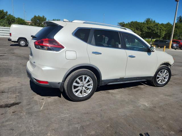 Photo 3 from auction – 2018 NISSAN ROGUE S with VIN KNMAT2MT1JP597082