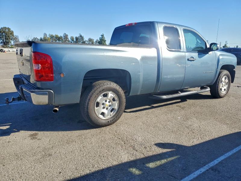 Photo 3 from auction – 2012 CHEVROLET SILVERADO with VIN 1GCRCSE03CZ152048