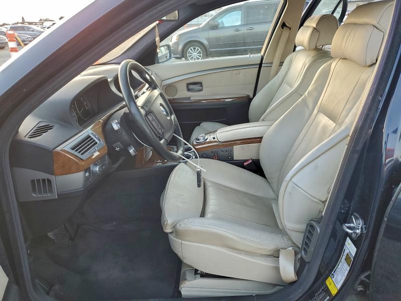 Photo 7 from auction – 2007 BMW 750 with VIN WBAHN83537DT65203