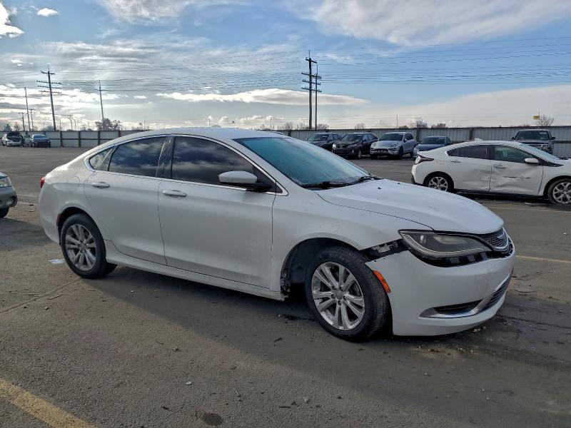 Photo 4 from auction – 2015 CHRYSLER 200 with VIN 1C3CCCAB9FN647454