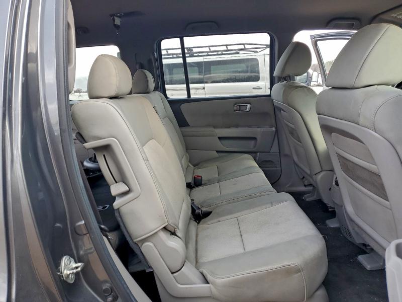Photo 11 from auction – 2011 HONDA PILOT LX with VIN 5FNYF3H20BB046828