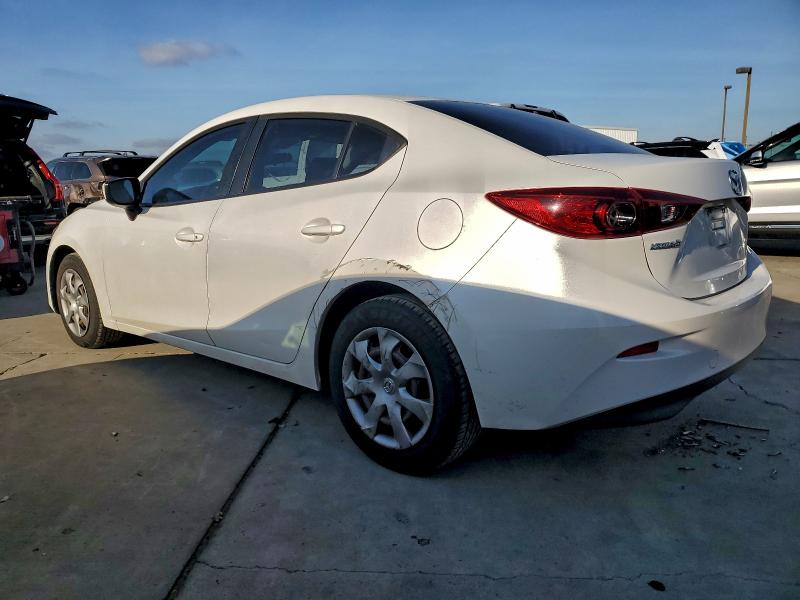 Photo 2 from auction – 2015 MAZDA 3 SPORT with VIN JM1BM1U70F1266485