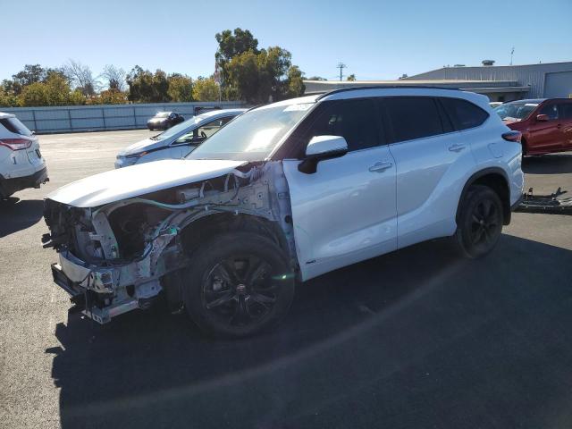 TOYOTA HIGHLANDER 2024 مع رقم تعريف المركبة 5TDKBRCH0RS604473 - صورة من المزاد