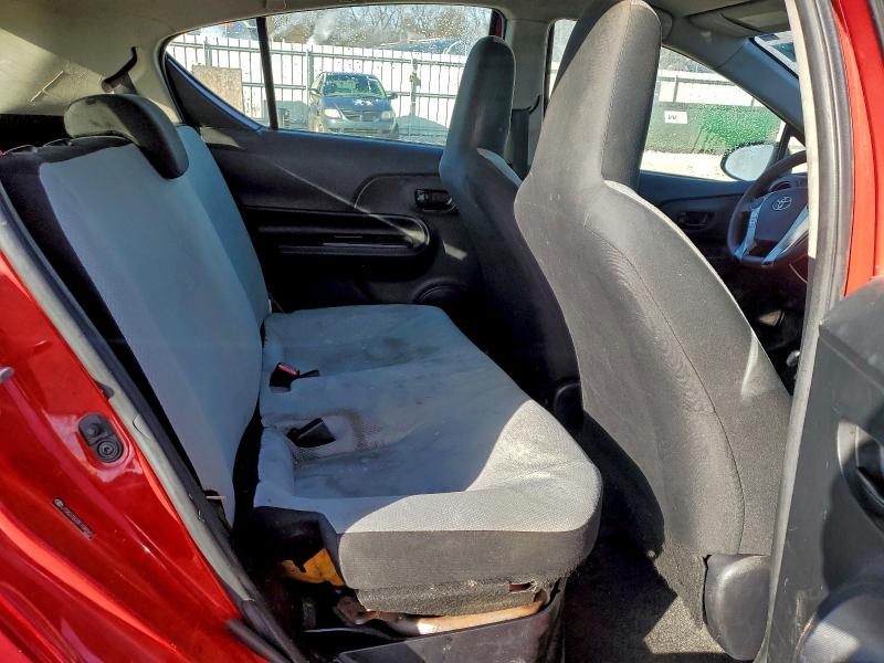 Photo 10 from auction – 2015 TOYOTA PRIUS C with VIN JTDKDTB33F1088650