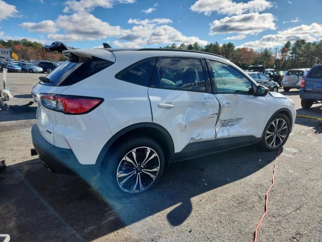 Foto 3 de la subasta – 2022 FORD ESCAPE con VIN 1FMCU9H99NUB92314