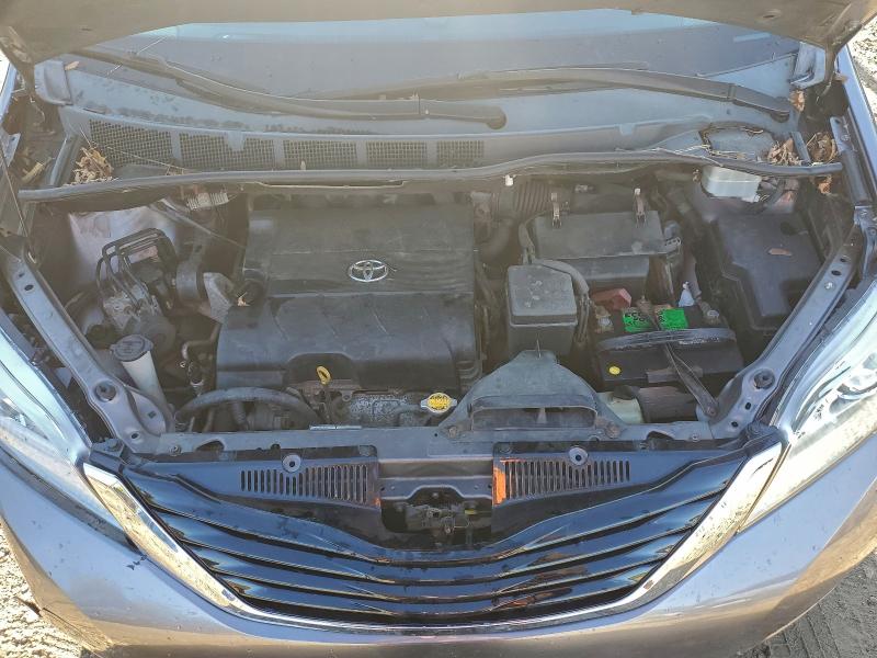 Photo 12 from auction – 2011 TOYOTA SIENNA with VIN 5TDZK3DC8BS012226