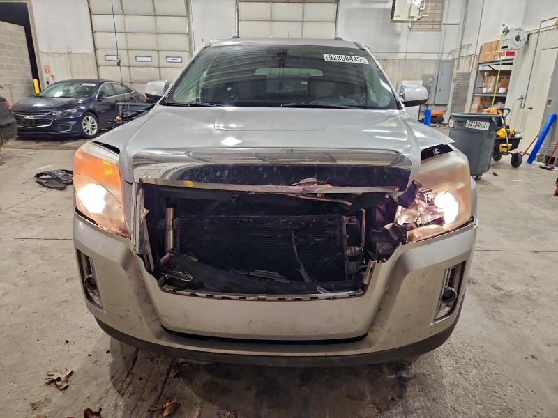 Photo 5 from auction – 2010 GMC TERRAIN SL with VIN 2CTFLGEY7A6240930