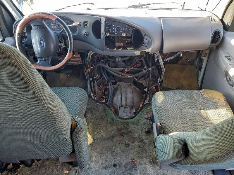 Photo 8 from auction – 2002 FORD ECONOLINE with VIN 1FDNS24L32HB63449