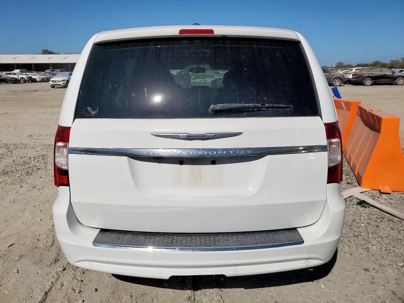 Photo 6 from auction – 2016 CHRYSLER TOWN & COU with VIN 2C4RC1BG9GR291094