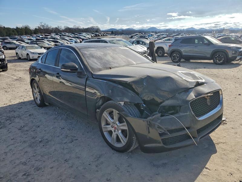 Photo 4 from auction – 2017 JAGUAR XE with VIN SAJAE4BG5HA952507