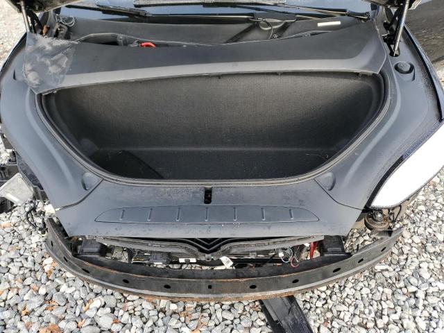 Photo 11 from auction – 2020 TESLA MODEL X with VIN 5YJXCDE26LF261307