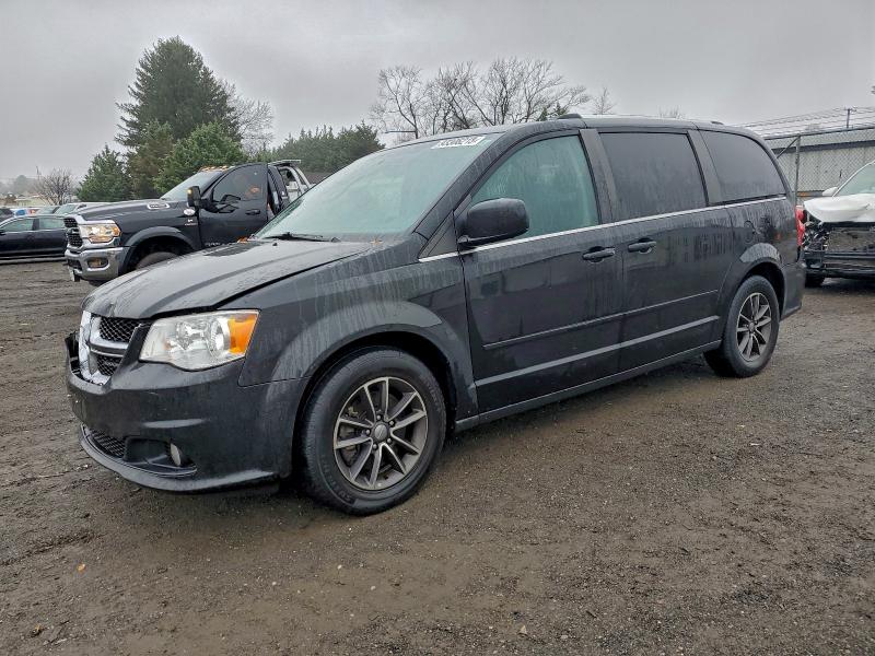 DODGE GRAND CARA 2017 with VIN 2C4RDGCG1HR692509 - Photo from auction